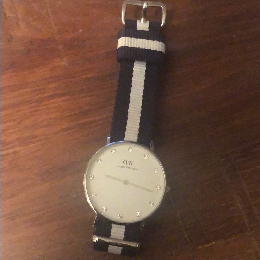 Daniel Wellington Watch 39$
